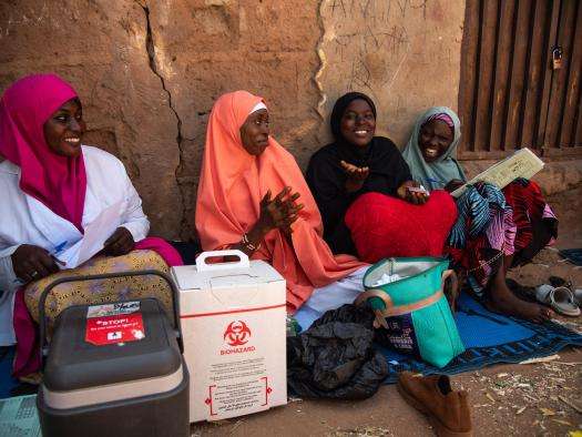 MSF staff set up a vaccination campaign in Sokoto, Nigeria