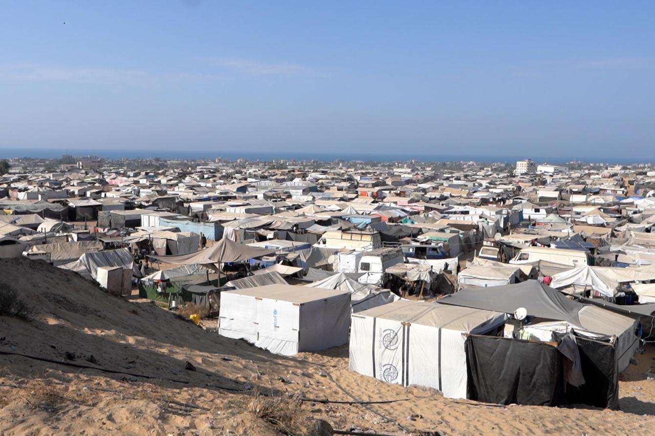 Crowded tents in Khan Younis, Palestine.