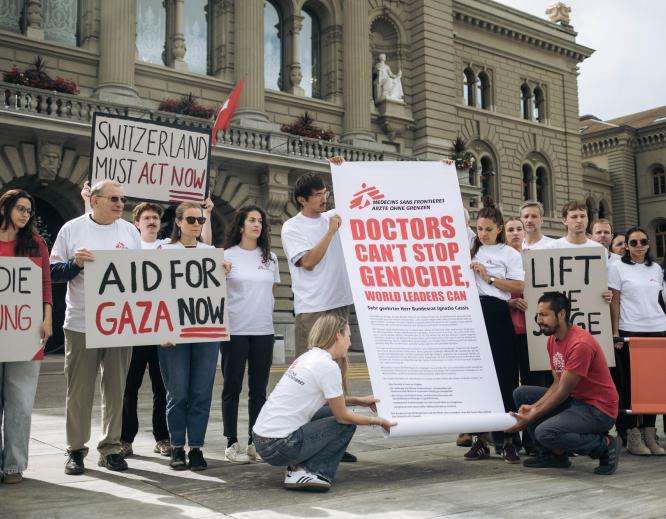 MSF staff mobilize for Gaza in front of the Parliament in Bern, Switzerland.